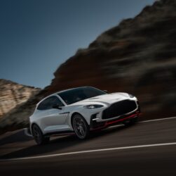 Авто новини - Aston Martin показала найпотужніший кросовер у світі