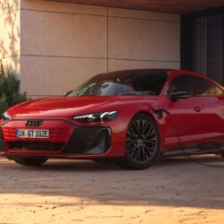 Авто новини - Audi показала новий e-tron GT quattro
