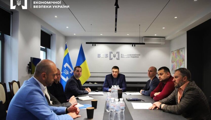 Новини бізнесу - БЕБ викрило підпільний НПЗ потужністю 100 тонн палива за добу