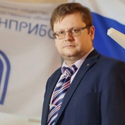 Новини світу - Били молотком по голові: у Росії напали на керівника оборонного заводу