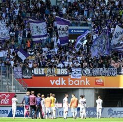 Новини спорту - Бруд політики у футболі: Андерлехту відповідати за спонсора