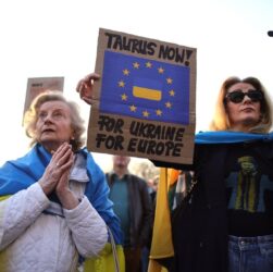 Новини України - Дальність ударів по Росії. Обмежень немає