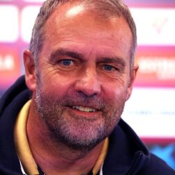 Новини спорту - Делікатна тема трансферів: Гансі Флік висловився щодо чуток про гравців