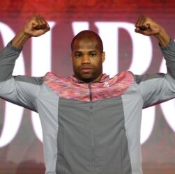 Новини спорту - Ексчемпіон світу похвалив Дюбуа за сміливість вийти на ринг з Усиком