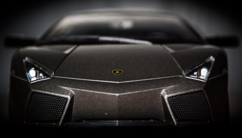 Новини бізнесу - Гібриди принесли Lamborghini майже €900 млн з аквартал