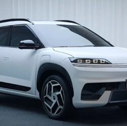 Авто новини - Hyundai показала новий електричний кросовер Elexio в Китаї