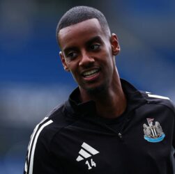 Новини спорту - Ісак, Екітіке та Осімхен: Ліверпуль полює за зірковими нападниками