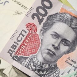 Новини України - Кадровий голод трохи ослаб, а українцям почали “знижувати зарплати"