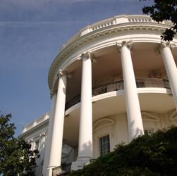 Новини світу - Каліфорнія позивається до адміністрації Трампа через блокування коштів