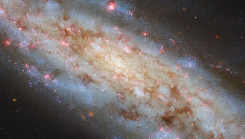 Технології - Хаббл зняв похилену галактику NGC 3511