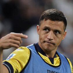 Новини спорту - Колишній гравець Арсеналу та Барселони залишиться без клубу