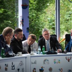 Новини світу - Лідери коаліції охочих провели розмову з Трампом