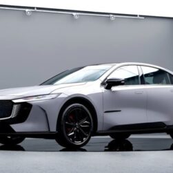 Авто новини - Mazda представила у Китаї спортивний седан для молоді