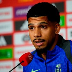 Новини спорту - МЮ проявляє інтерес до захисника Барселони та планує його придбання