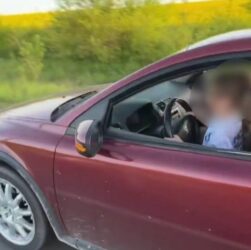 Новини України - На Львівщині батько посадив малолітню доньку за кермо