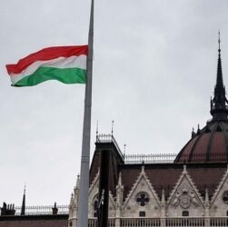 Новини світу - Парламент Угорщини затвердив вихід з МКС