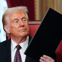 Новини світу - Президент США оголосив про угоди з ОАЕ на 200 млрд доларів