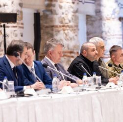 Новини України - РФ намагається виграти час. Реакція на переговори