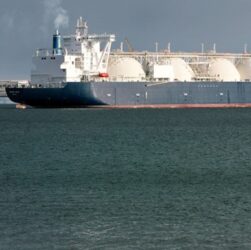 Новини світу - Росія укладе з Бахрейном трирічний контракт щодо постачання СПГ