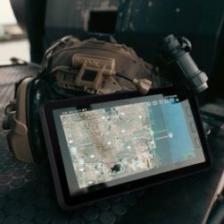 Технології - Samsung представила планшет для військових операцій