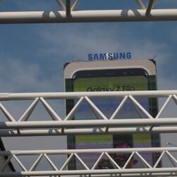 Новини бізнесу - Samsung відмовилась від російських металів для виробництва дисплеїв