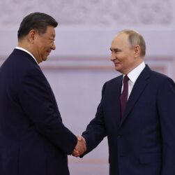 Новини світу - Сі в Москві: перші угоди та заяви
