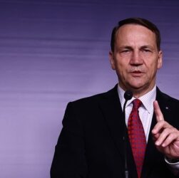 Новини світу - Сікорський відреагував на переговори у Стамбулі