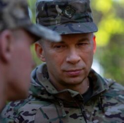 Новини України - Сирський оцінив значення буферної зони на Курщині