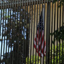 Новини світу - США підняли прапор над посольством у Дамаску
