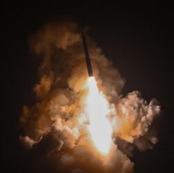 Новини світу - США випробували міжконтинентальну ракету Minuteman III