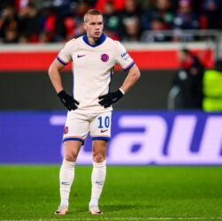 Новини спорту - Стало відомо, чи буде Мудрик нагороджений у Челсі після Ліги конференцій