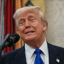 Новини світу - Трамп пояснив, чому РФ "прагне миру" з Україною