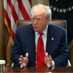 Новини світу - Трамп пояснив нащо йому угода про копалини