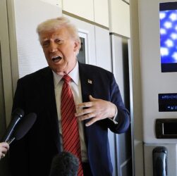 Новини світу - Трамп розповів, що потрібно для миру в Україні