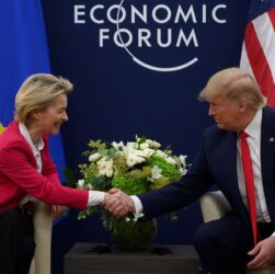 Новини світу - Трамп відклав мита на імпорт з ЄС
