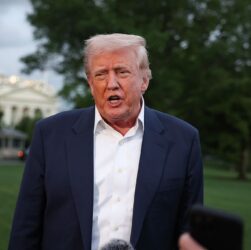 Новини світу - Трамп вимагає, щоб Україна погодилася на переговори з РФ у Туреччині