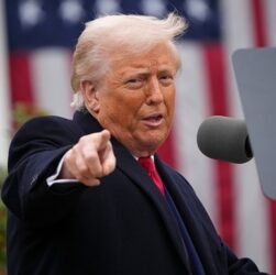 Новини світу - Трамп заявив про "перезавантаження" відносин із Китаєм