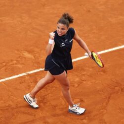 Без категорії - У фінальному матчі Italian Open перемогу святкувала італійка