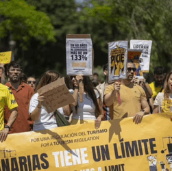 Новини світу - У кількох містах Іспанії відбулися масові протести проти туризму
