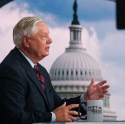 Новини світу - У Конгресі США готують санкції, що "розчавлять" економіку РФ - Грем