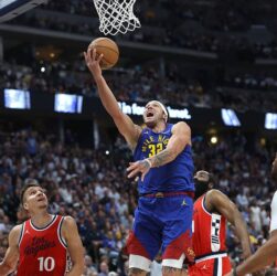 Новини спорту - У поєдинку плей-офф НБА Денвер обіграв Кліпперс і пройшов далі