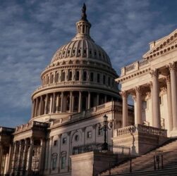 Новини світу - У Сенаті США побільшало голосів за санкції для РФ