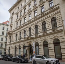 Новини бізнесу - Угорщина через рекордний дефіцит заморозила частину бюджетних витрат