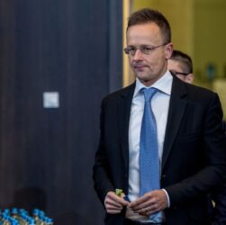 Новини бізнесу - Угорщина і Сербія реалізують "нафтовий міст" з Росії