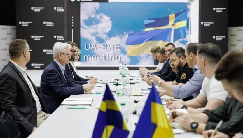 Новини України - Україна та Швеція домовились про модернізацію літаків