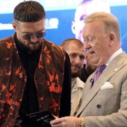 Новини спорту - Усик розповів про розкішний подарунок від промоутера Дюбуа у разі перемоги