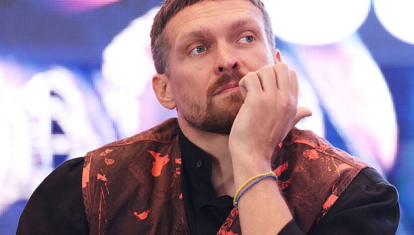 Новини спорту - Усик вирішує, хто переважить для останнього бою в рингу