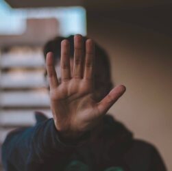 Новини України - В Україні майже вдвічі впала кількість звернень про домашнє насильство