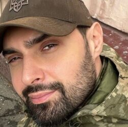 Новини культури - Віталій Козловський розповів, як допомагає армії після служби на фронті
