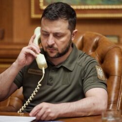 Новини України - Зеленський і Трамп проводять телефонну розмову